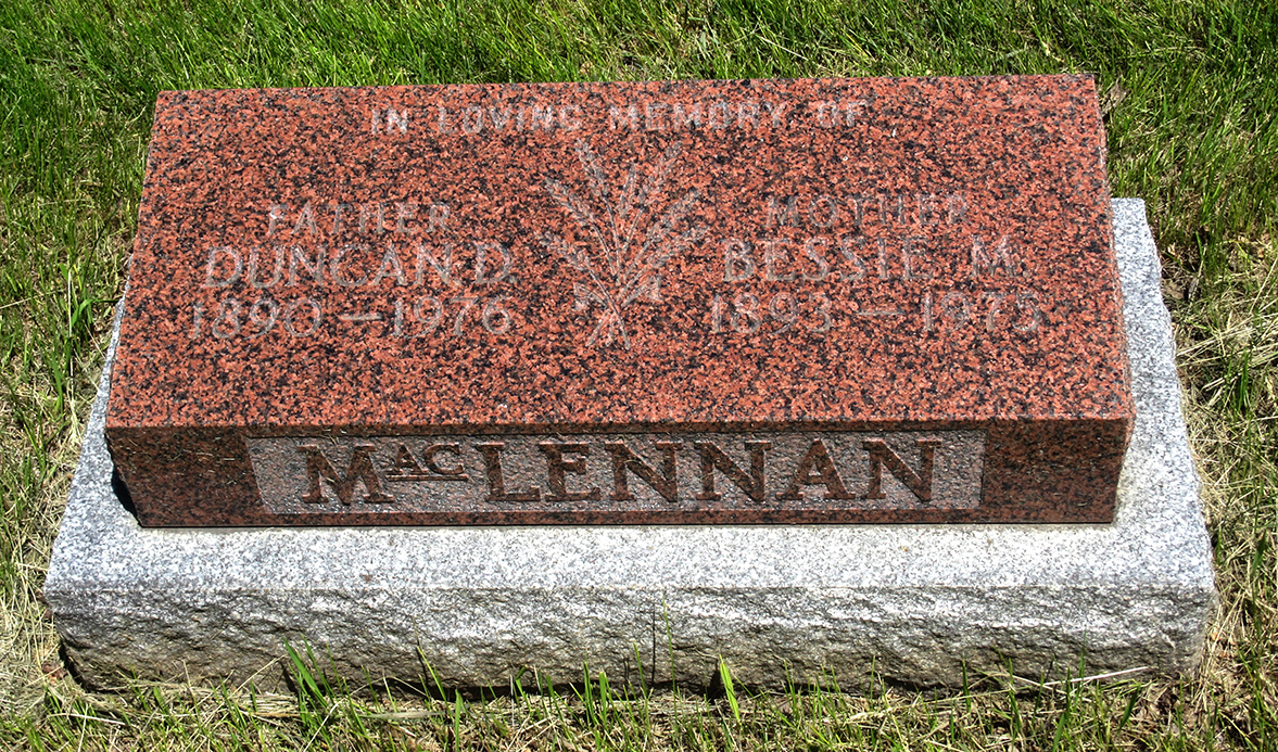 Photo of headstones/Duncan D MacLennan 1890-1976 hdstn Regina Ssk Riverside Mem Pk